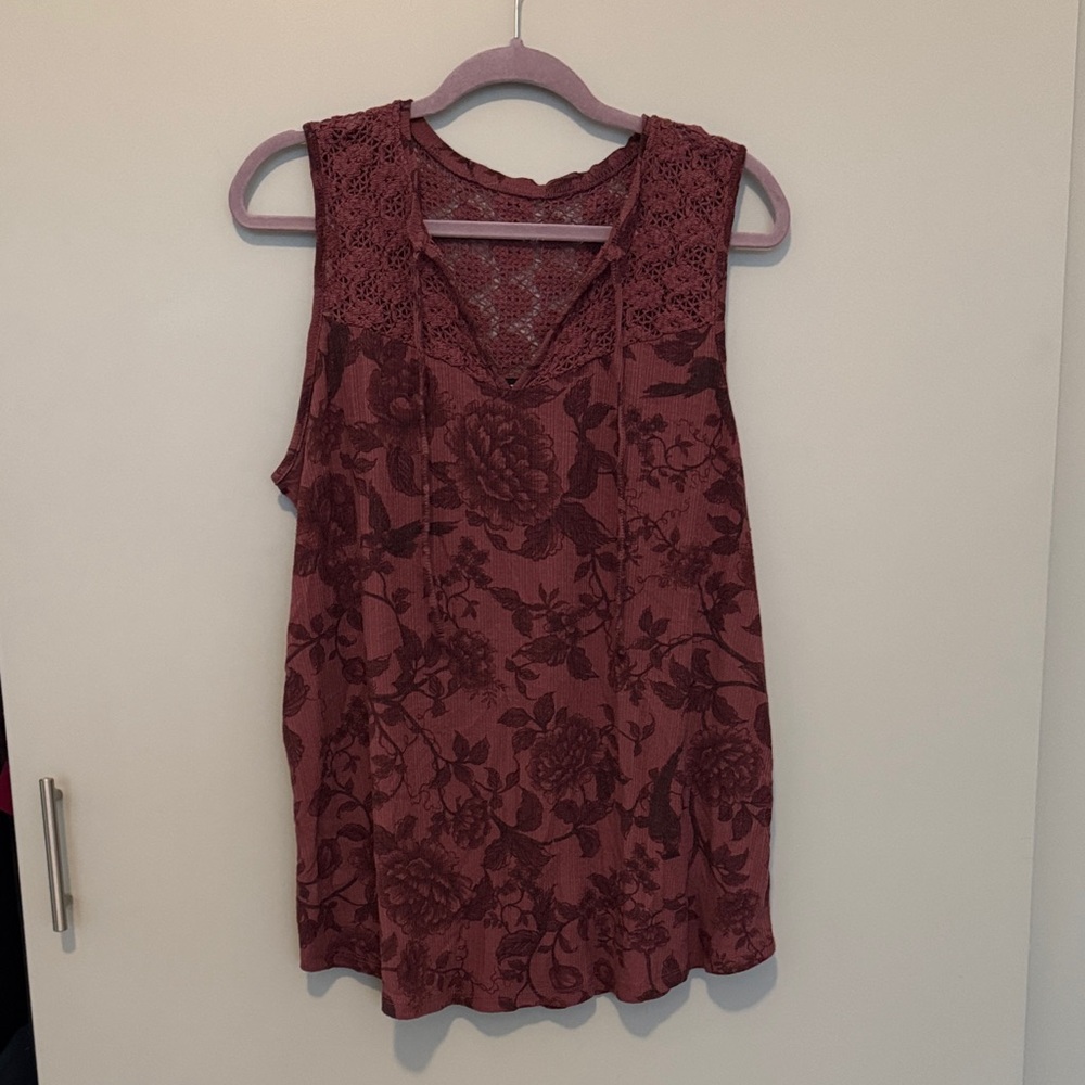 Torrid Burgundy Floral Lace Tank Top